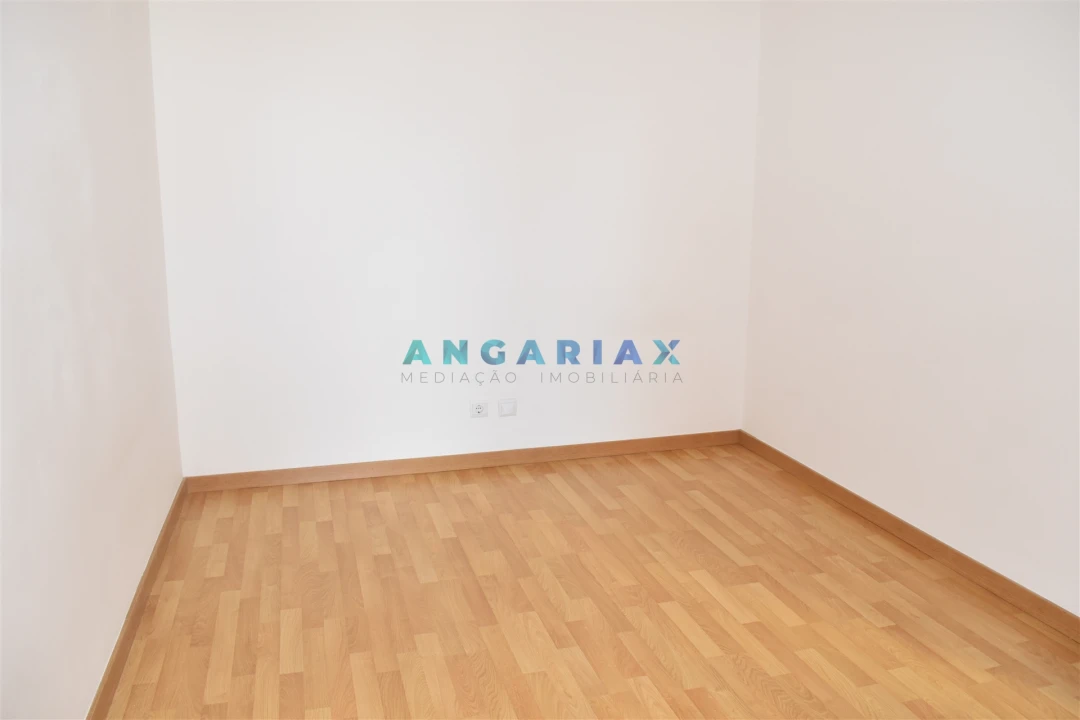 Apartamento T3 para Arrendamento em Leiria, Pousos, Barreira e Cortes Foto 20