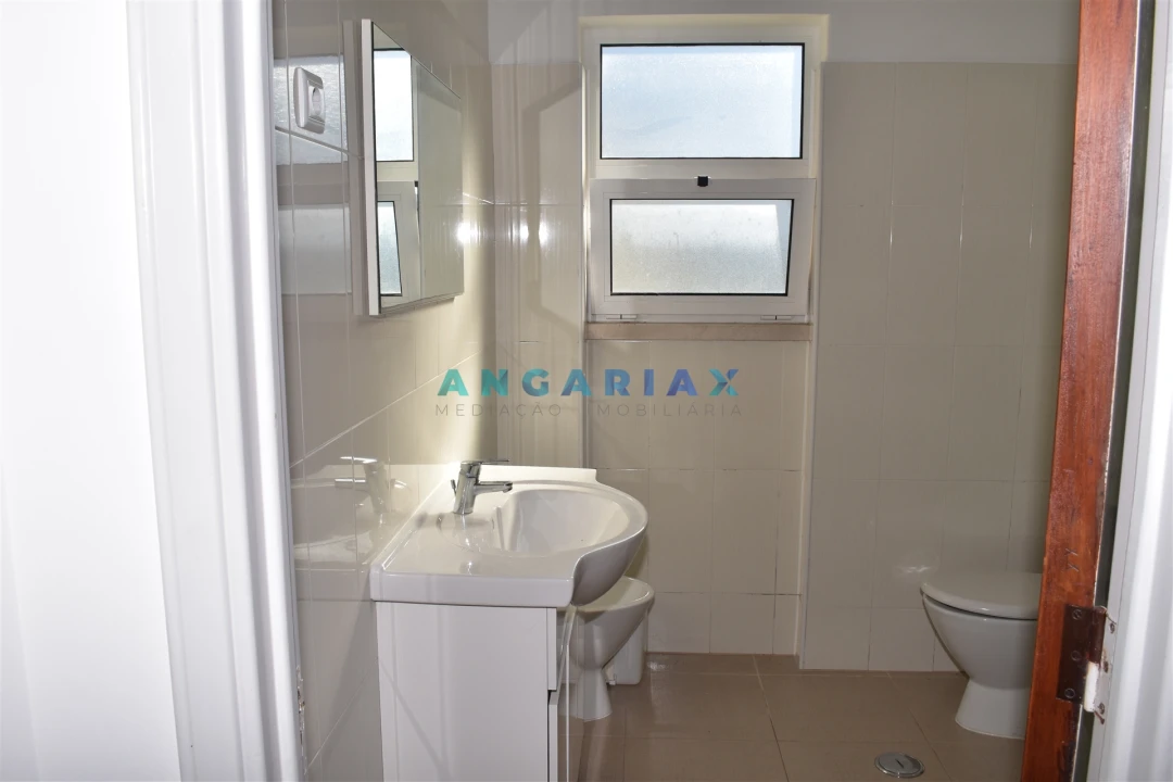 Apartamento T3 para Arrendamento em Leiria, Pousos, Barreira e Cortes Foto 15