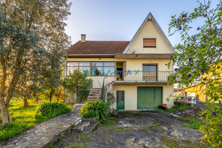 Moradia T3 para Venda em Marrazes e Barosa