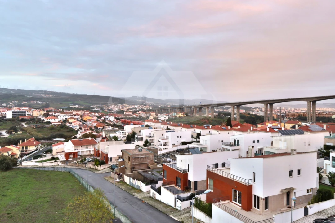 Apartamento T2 para Venda em Loures Foto 18