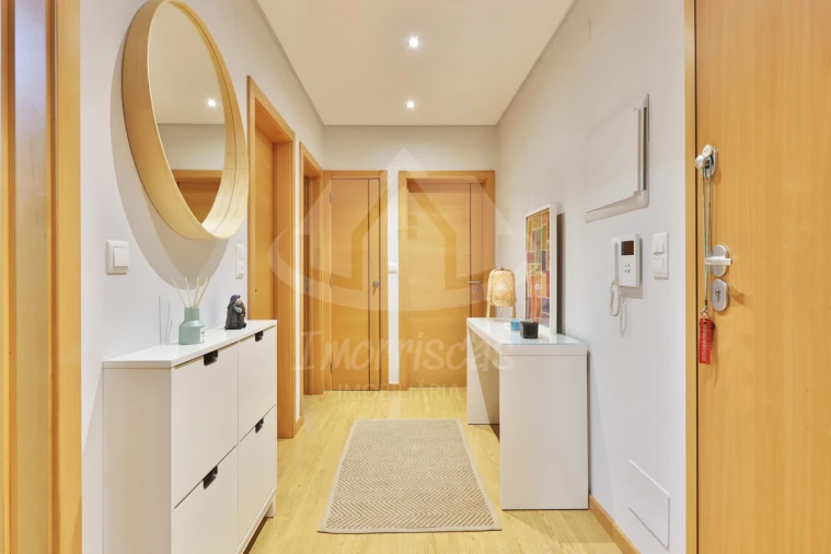 Apartamento T2 para Venda em Loures Foto 3