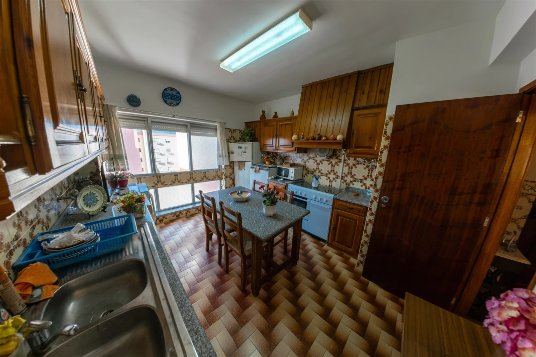 Apartamento T4 para Venda em Castelo Branco Foto 7
