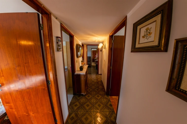 Apartamento T4 para Venda em Castelo Branco Foto 19