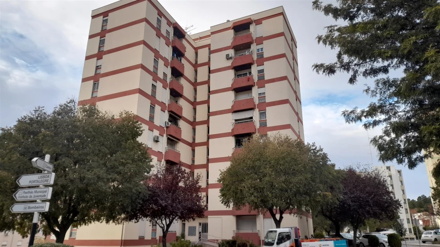 Apartamento T4 para Venda em Castelo Branco Foto 2