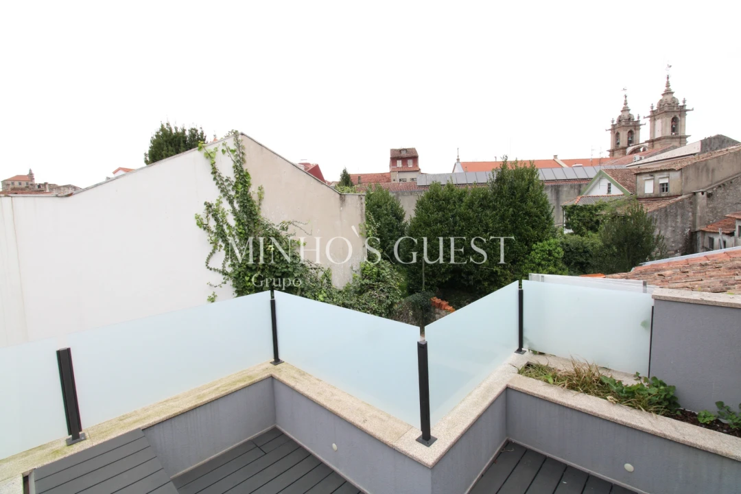 Apartamento T1 para Arrendamento em Braga (São José de São Lázaro e São João do Souto) Foto 8