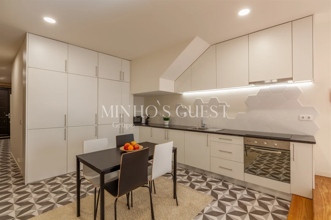 Apartamento T1 para Arrendamento em Braga (Maximinos, Sé e Cividade) Foto 21