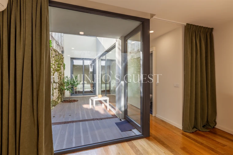 Apartamento T1 para Arrendamento em Braga (Maximinos, Sé e Cividade) Foto 9