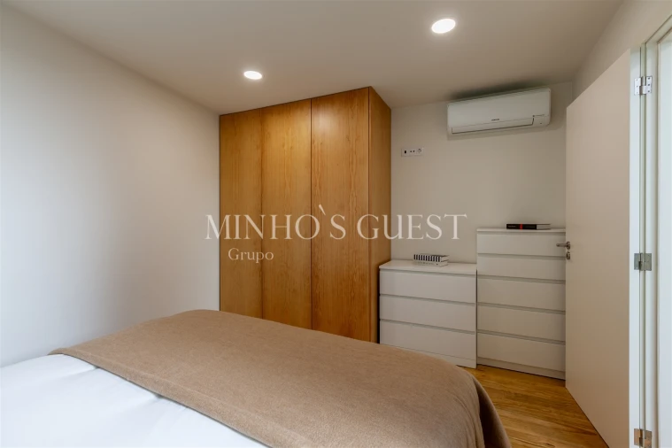 Apartamento T1 para Arrendamento em Braga (Maximinos, Sé e Cividade) Foto 5