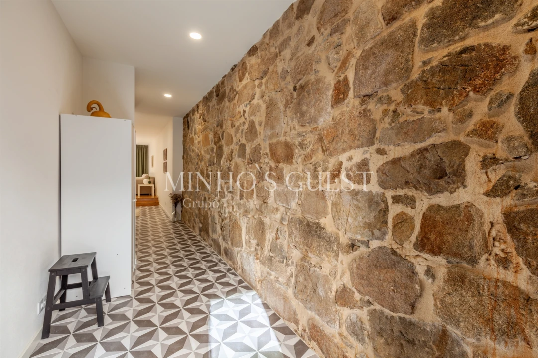 Apartamento T1 para Arrendamento em Braga (Maximinos, Sé e Cividade) Foto 30