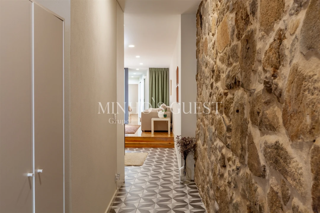 Apartamento T1 para Arrendamento em Braga (Maximinos, Sé e Cividade) Foto 29