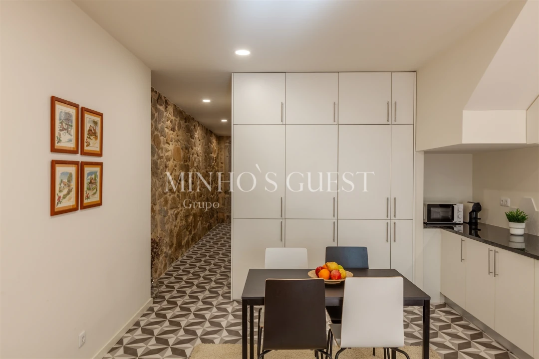 Apartamento T1 para Arrendamento em Braga (Maximinos, Sé e Cividade) Foto 28