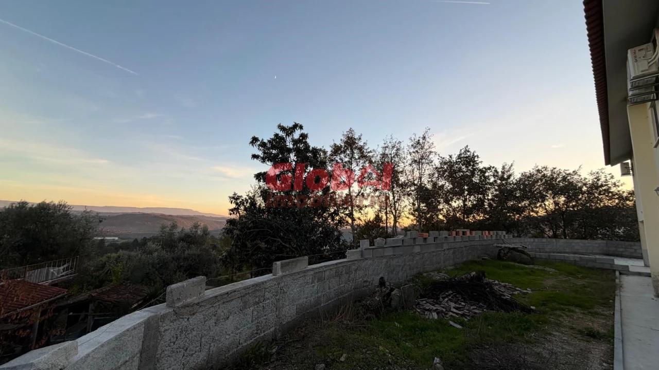 Moradia T3 para Venda em Santos Evos Foto 4