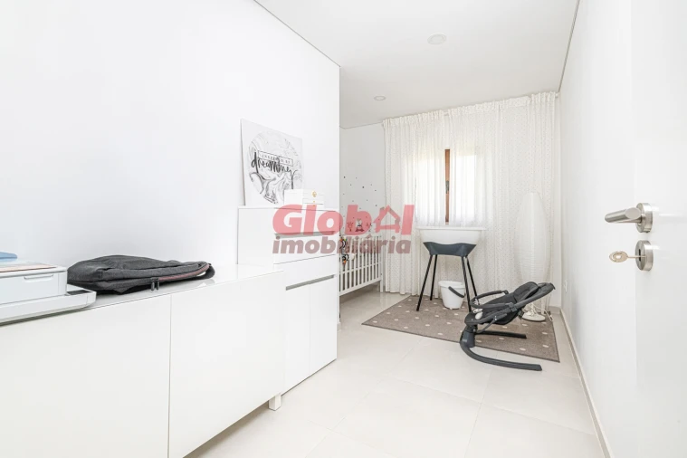 Moradia T3 para Venda em Santos Evos Foto 7