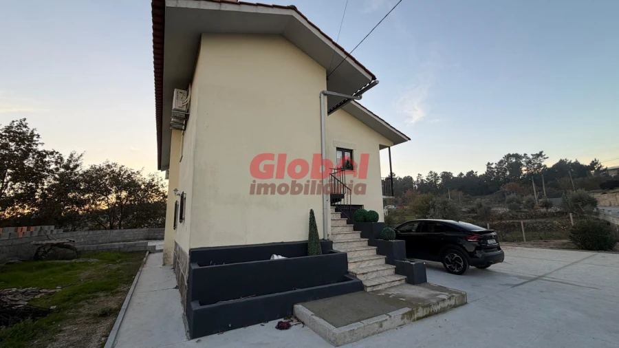 Moradia T3 para Venda em Santos Evos Foto 2