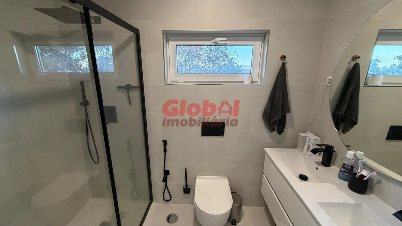 Moradia T3 para Venda em Santos Evos Foto 8