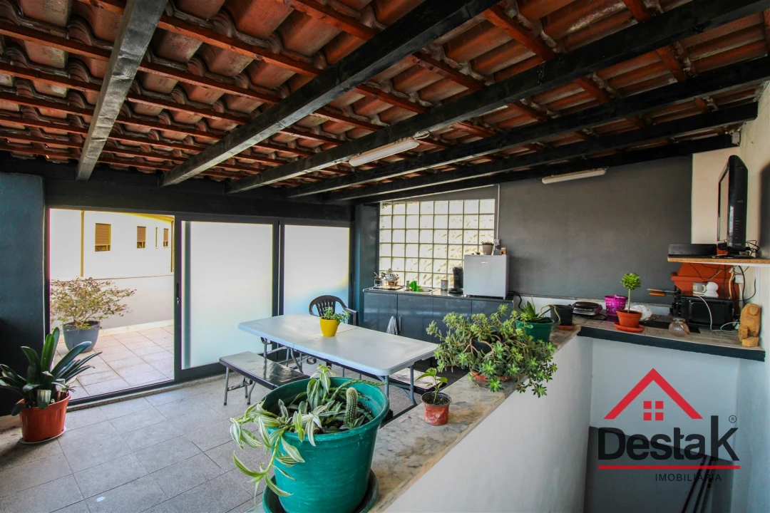 Moradia T2 para Venda em Silgueiros Foto 1