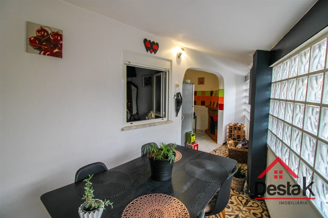 Moradia T2 para Venda em Silgueiros Foto 23