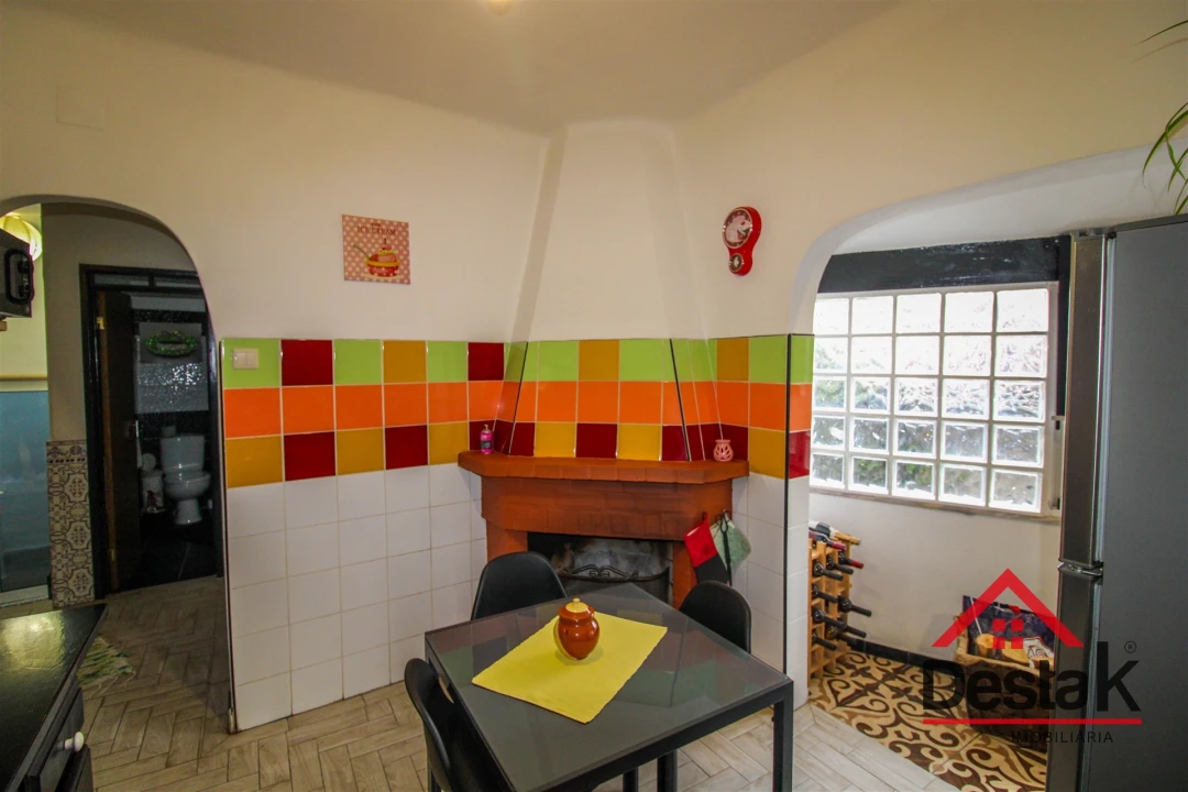 Moradia T2 para Venda em Silgueiros Foto 8