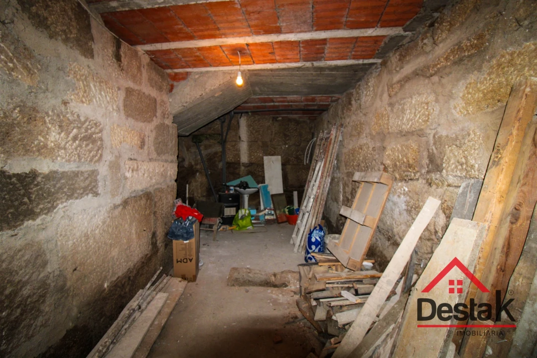 Moradia T2 para Venda em Silgueiros Foto 33