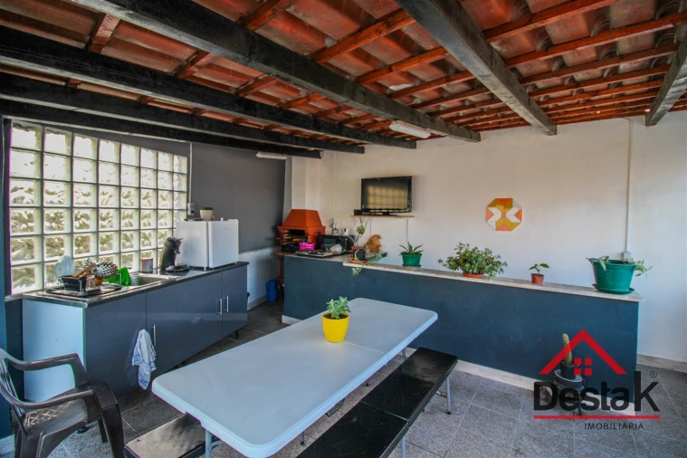 Moradia T2 para Venda em Silgueiros Foto 2