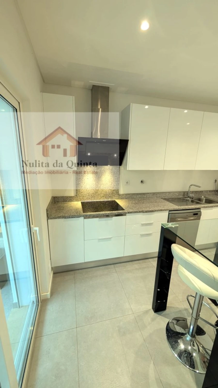 Apartamento T2 para Venda em Loule (São Sebastião) Foto 4