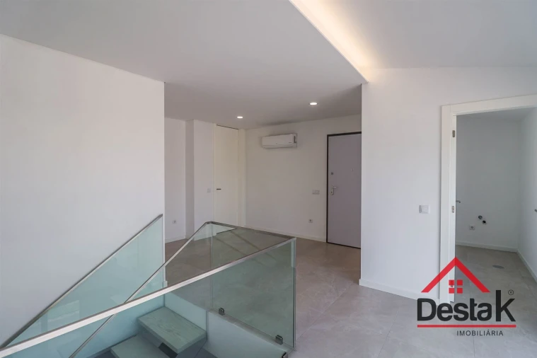 Apartamento T4 para Venda em Abraveses Foto 34