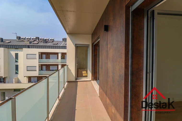 Apartamento T4 para Venda em Abraveses Foto 21