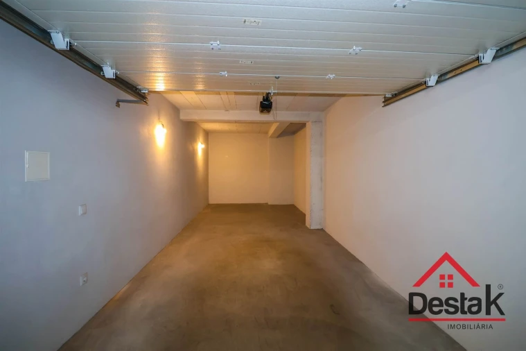 Apartamento T4 para Venda em Abraveses Foto 45