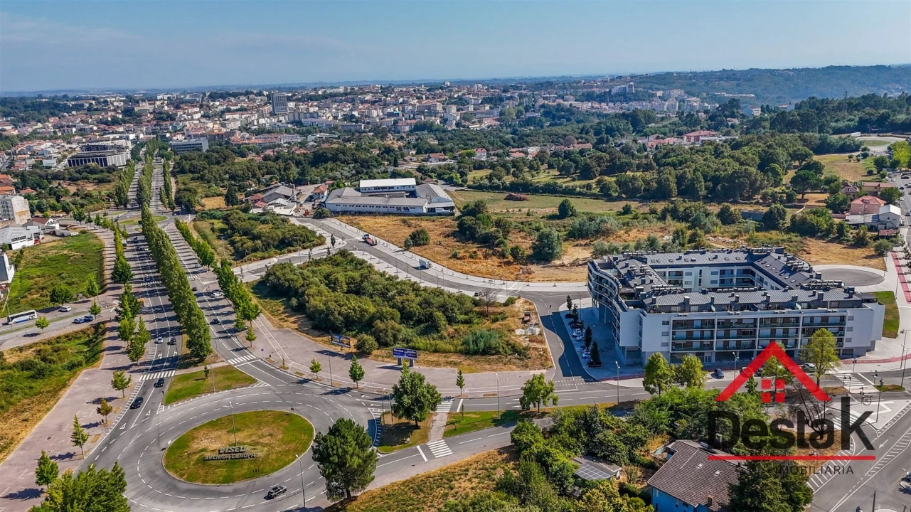 Apartamento T4 para Venda em Abraveses Foto 50