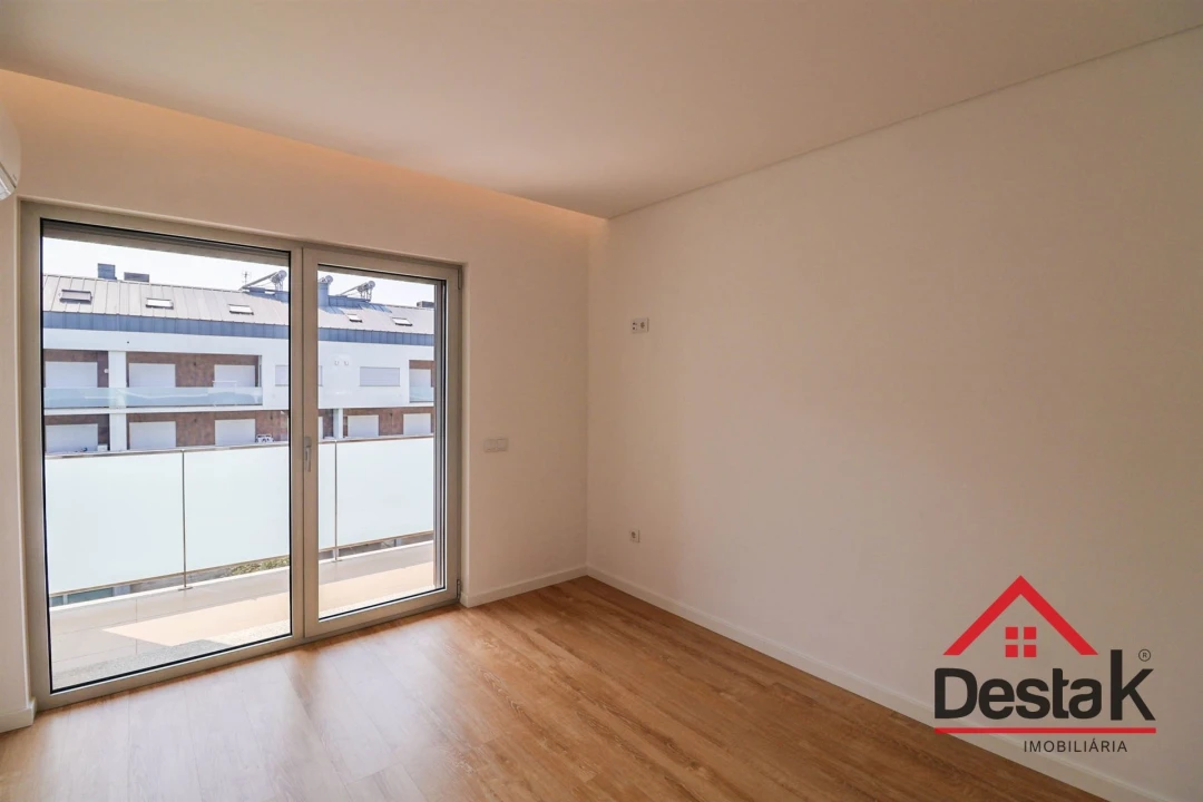 Apartamento T4 para Venda em Abraveses Foto 19