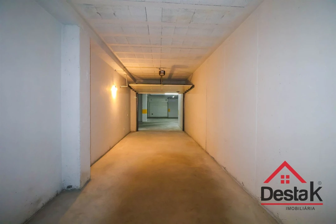 Apartamento T4 para Venda em Abraveses Foto 42