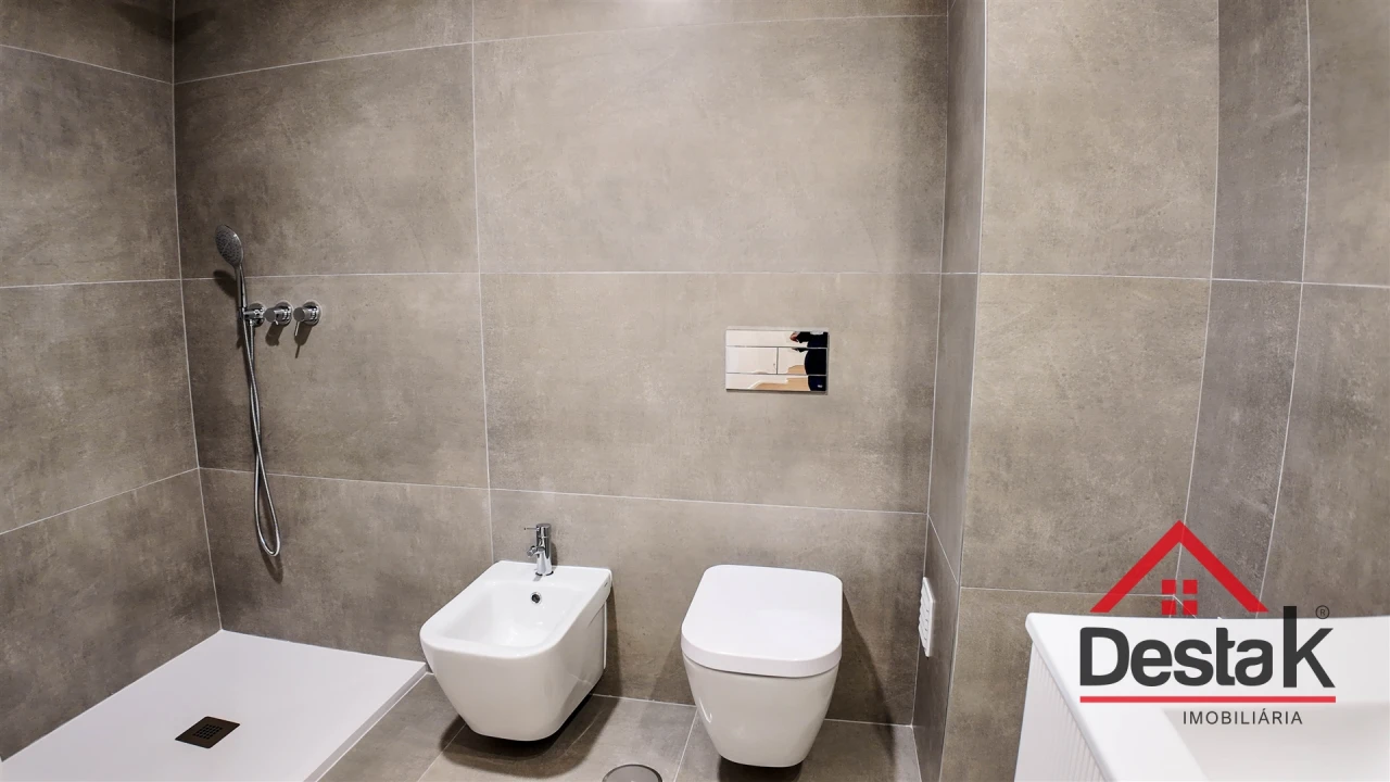 Apartamento T3 para Arrendamento em Ranhados Foto 12