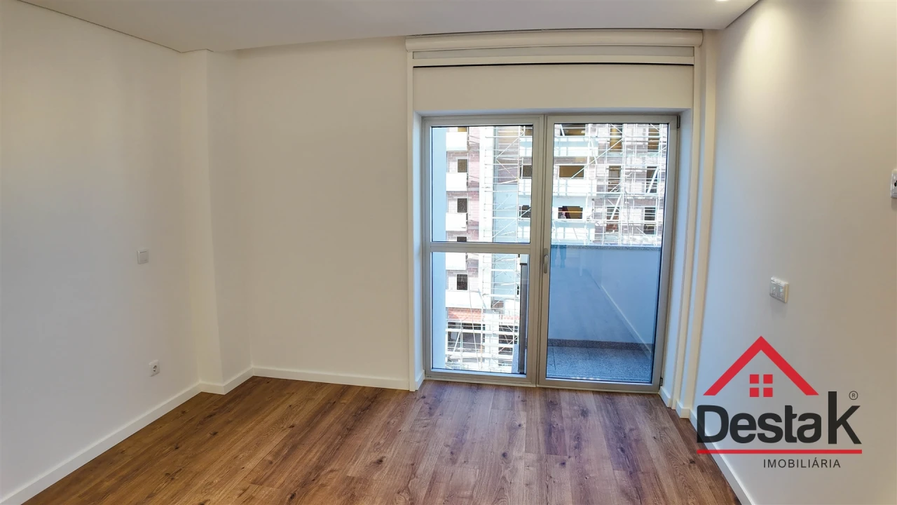 Apartamento T3 para Arrendamento em Ranhados Foto 13