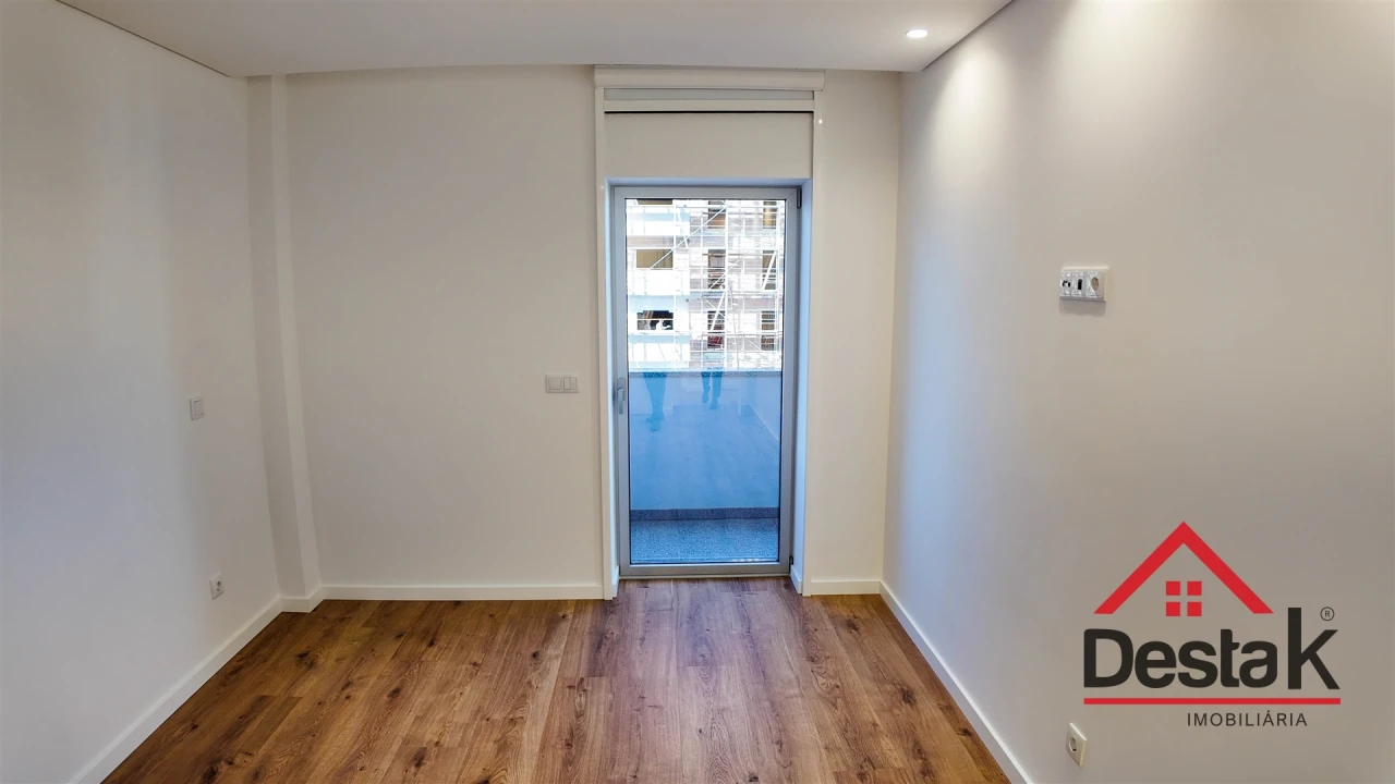 Apartamento T3 para Arrendamento em Ranhados Foto 10