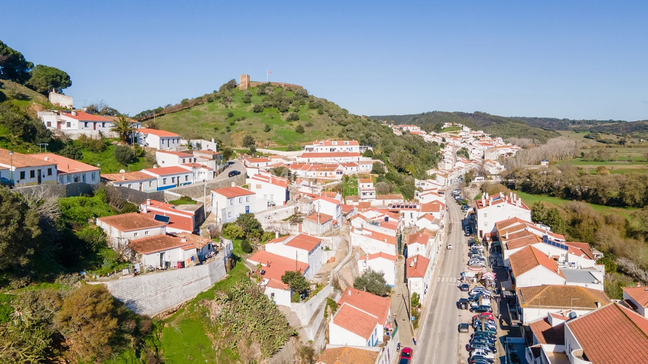 Apartamento T2 para Arrendamento em Aljezur Foto 18