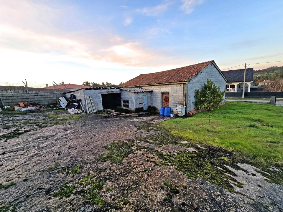 Armazém para Venda em Barreiros e Cepões Foto 6