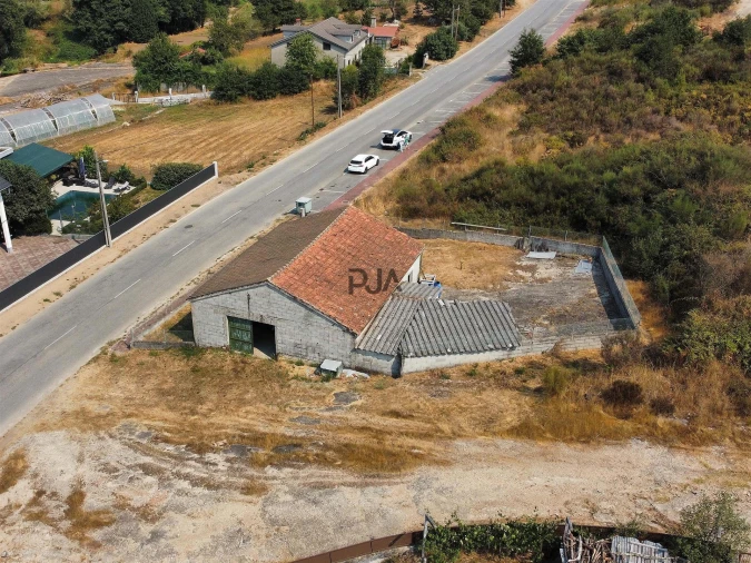 Armazém para Venda em Barreiros e Cepões Foto 11