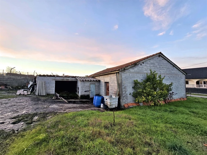 Armazém para Venda em Barreiros e Cepões Foto 7