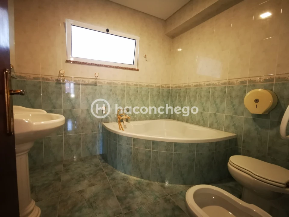 Moradia T3 para Arrendamento em Vila Seca Foto 12