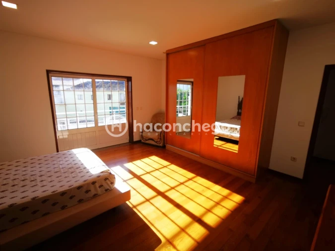 Moradia T3 para Arrendamento em Vila Seca Foto 18