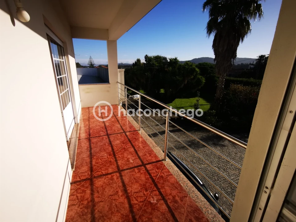 Moradia T3 para Arrendamento em Vila Seca Foto 11