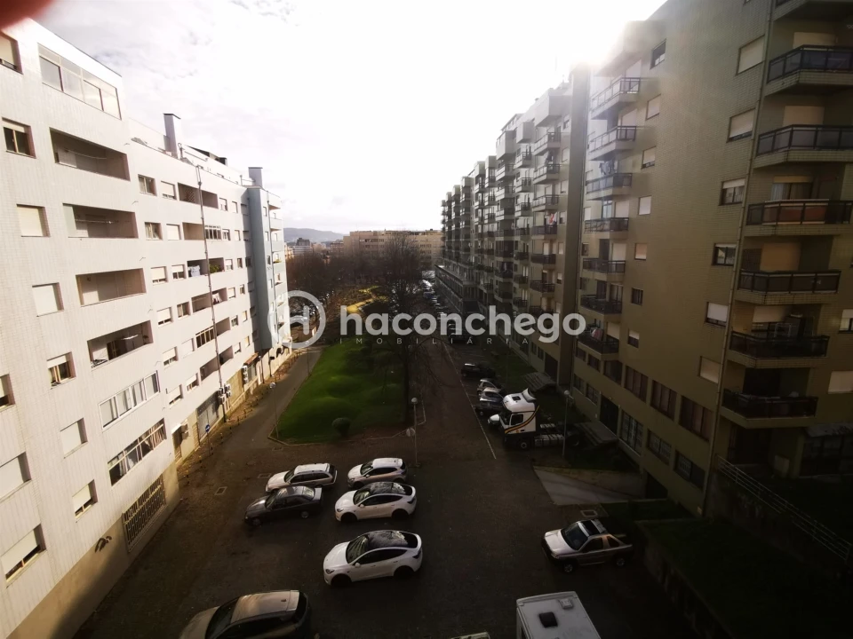 Apartamento T1 para Venda em Arcozelo Foto 15