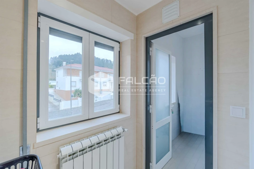 Apartamento T3 para Arrendamento em Marvila, Ribeira Santarém, São Salvador, São Nicolau Foto 7