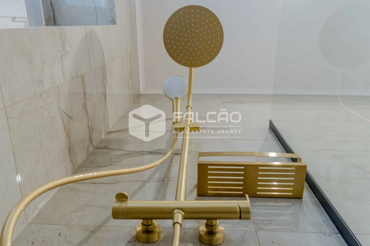 Moradia T3 para Venda em Amiais de Baixo Foto 30