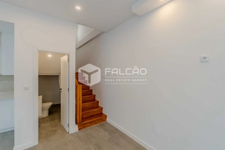 Moradia T3 para Venda em Amiais de Baixo Foto 11