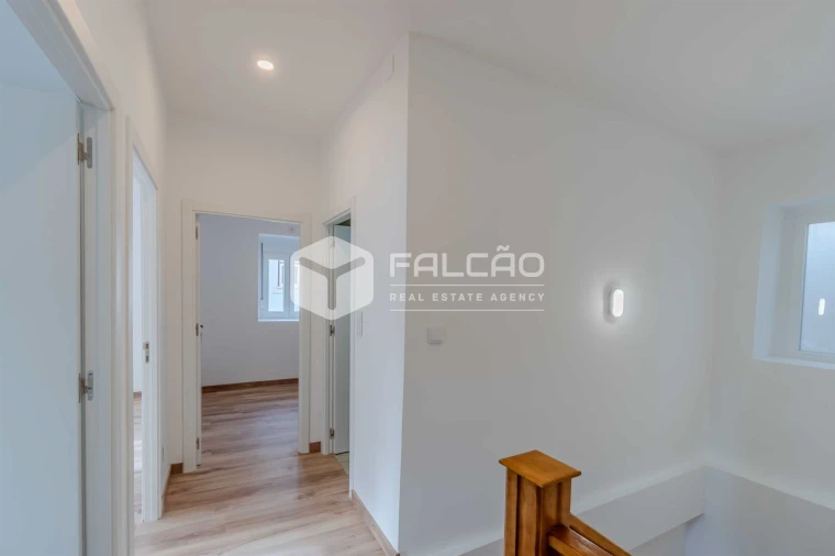 Moradia T3 para Venda em Amiais de Baixo Foto 14