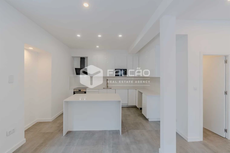 Moradia T3 para Venda em Amiais de Baixo Foto 1