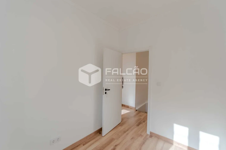 Moradia T3 para Venda em Amiais de Baixo Foto 17