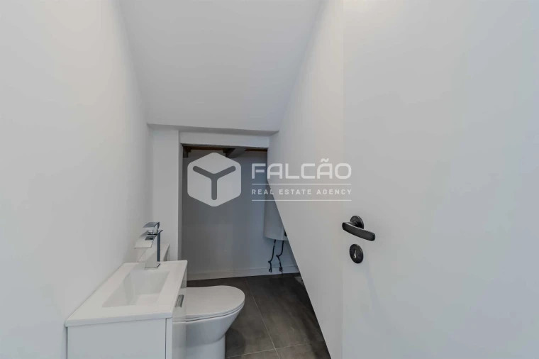 Moradia T3 para Venda em Amiais de Baixo Foto 12