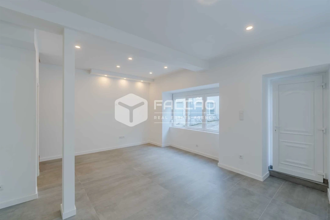 Moradia T3 para Venda em Amiais de Baixo Foto 8